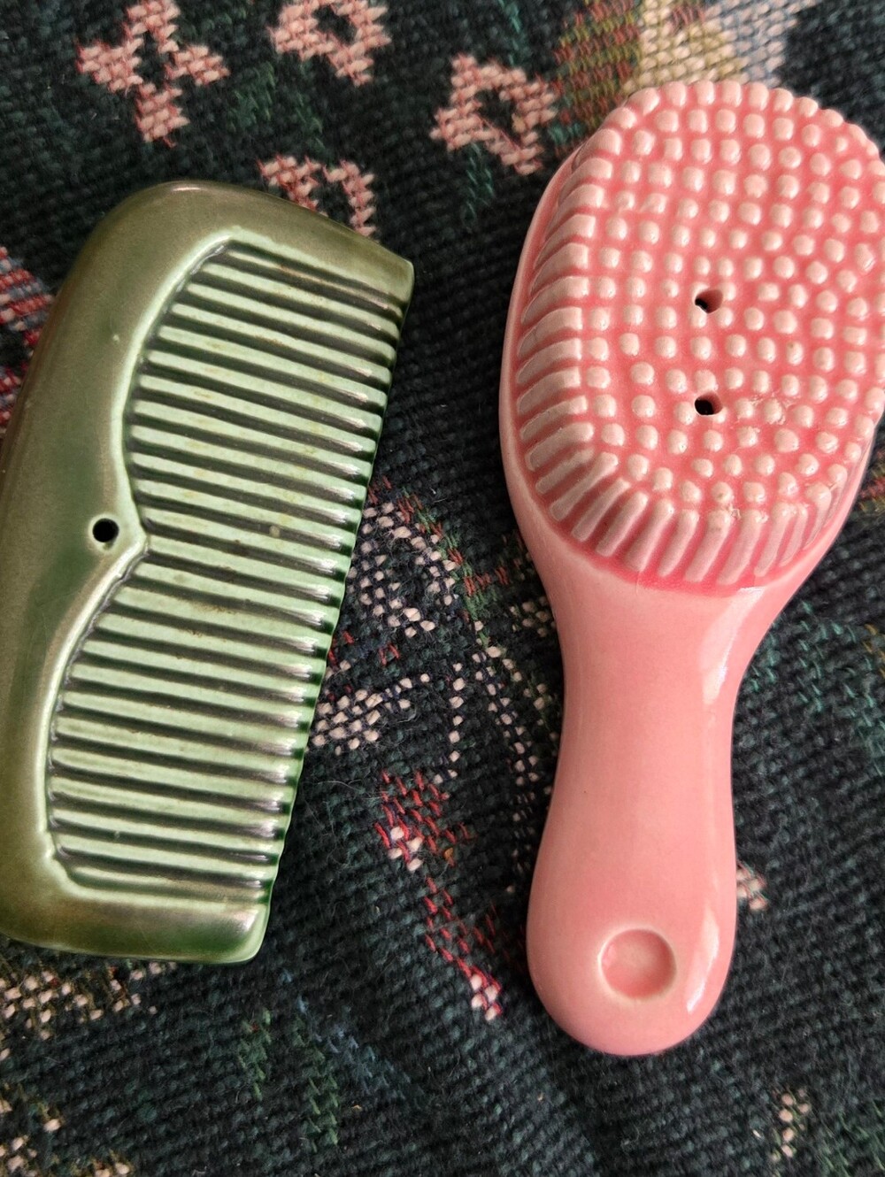 Vintage Brush and Comb Salt & Pepper Shakers
